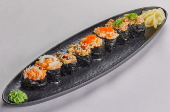 Гункан угорь спайси 1 шт.