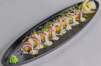 Ролл тунец татаки