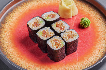 Спайси магуро маки 6 шт