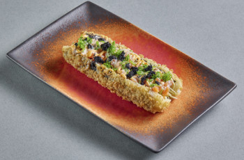 Мега ролл лосось-авокадо